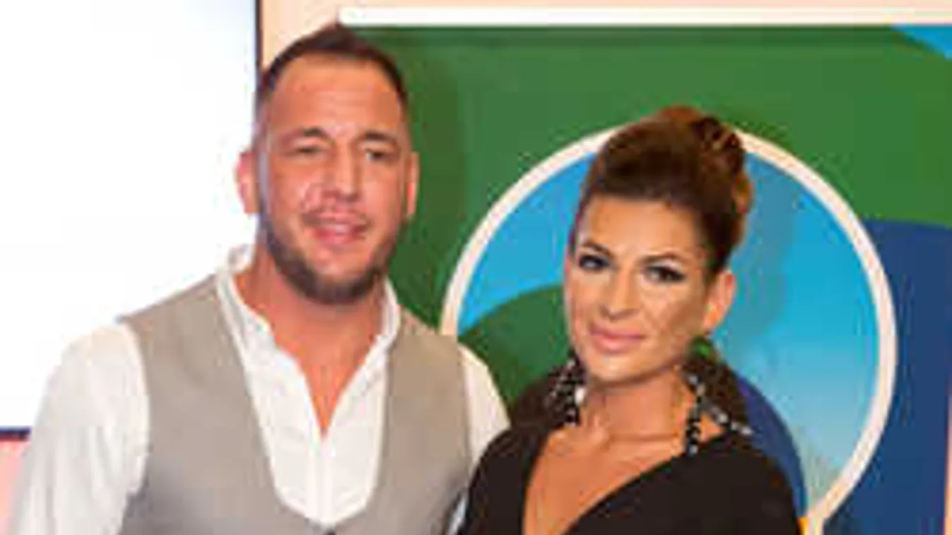 Micsoda boldogság, eljegyezte barátnőjét a magyar sztár