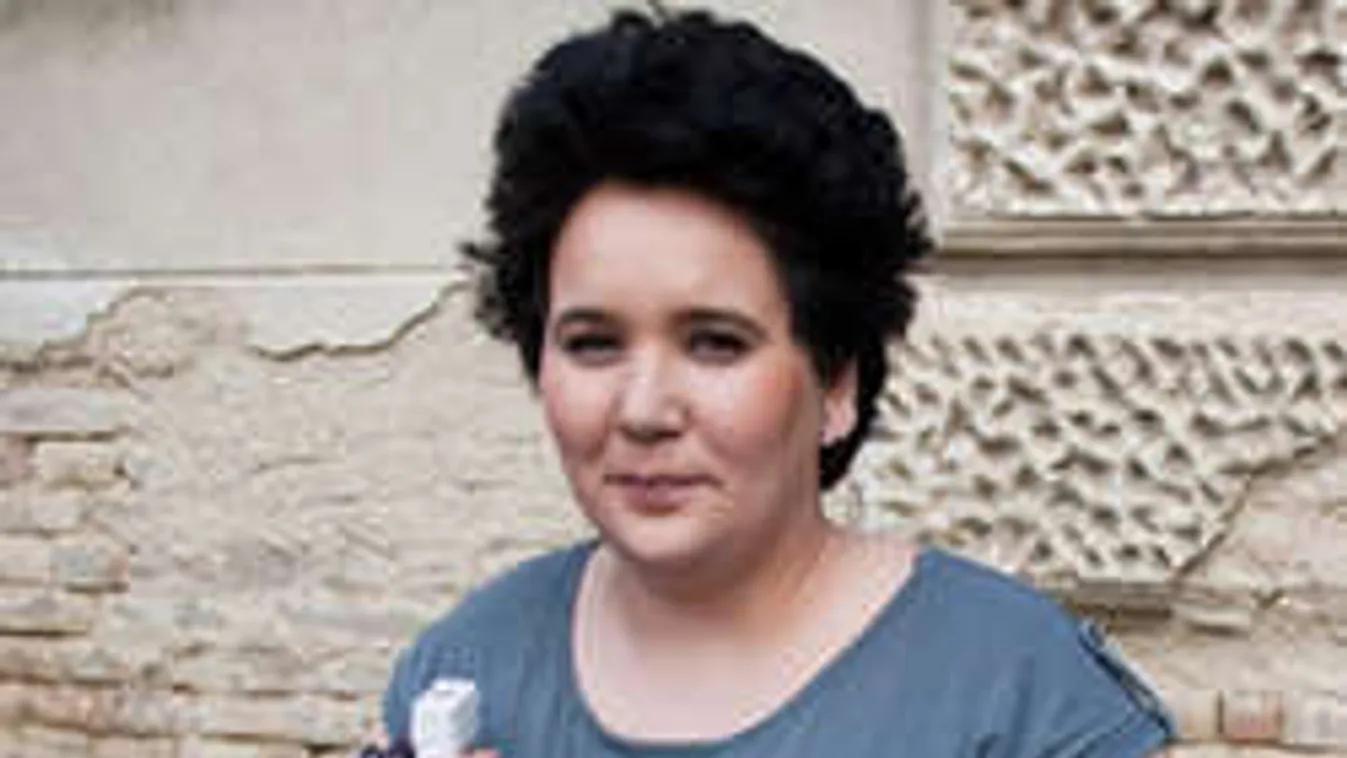 Életveszélyes elhízás! BB Éviért imádkozik a családja!