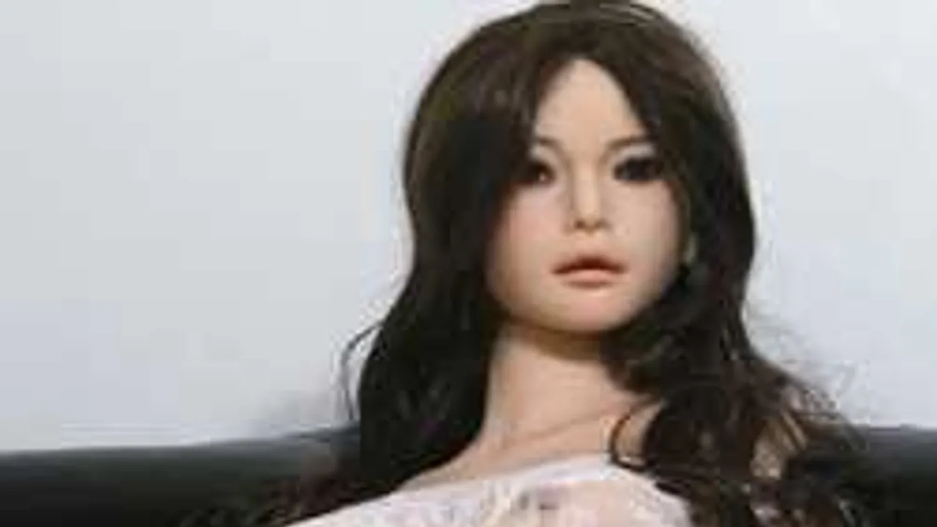 Ma nyílik Budapesten az első magyar szexbababordély!