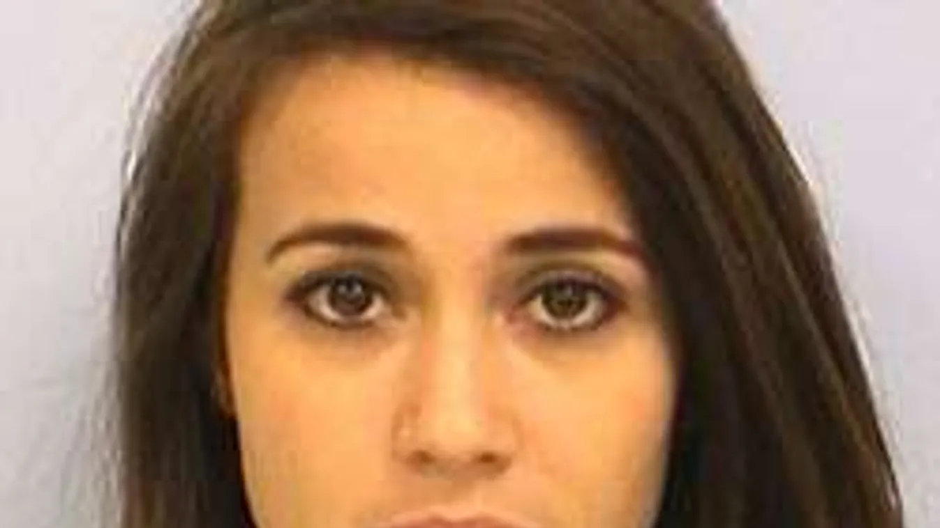 Függőágyban tette magáévá tanítványát a szexéhes matektanárnő