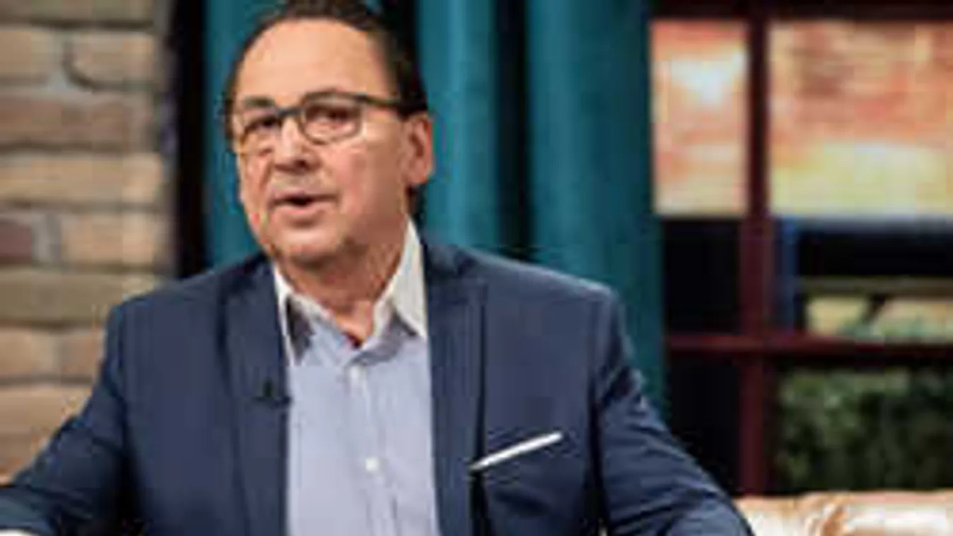 Meglepő titkok derültek ki, így telnek Fásy Ádám reggelei