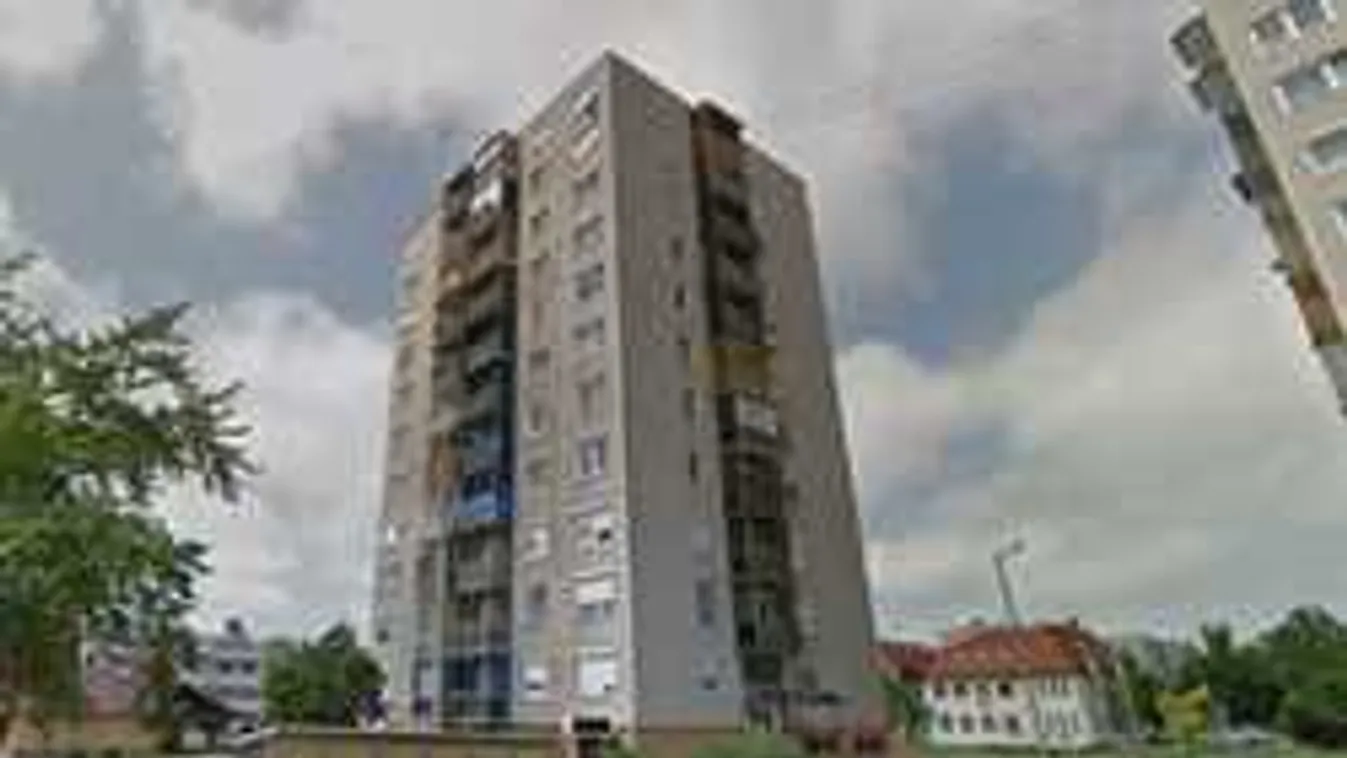 Valóra vált a panellakók rémálma Kazincbarcikán