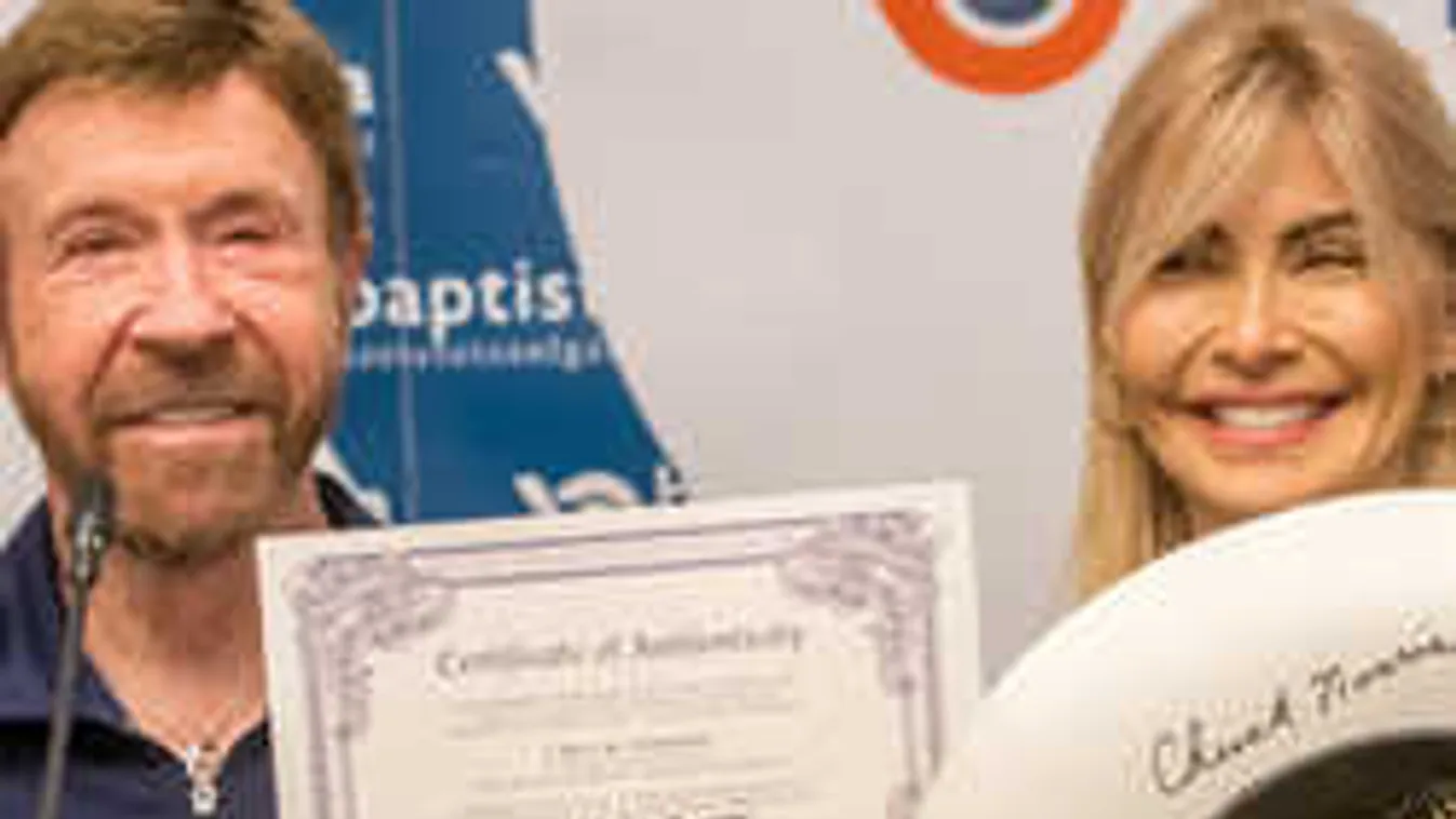 Imádja a magyarokat, meglepő felajánlást tett Chuck Norris