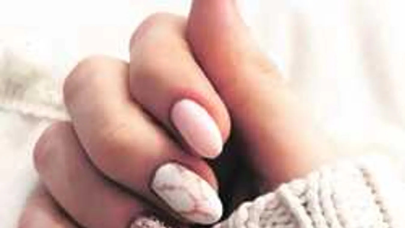 Eszméletlen gyönyörű a tavaszi körömdivat - nőiesség a maximumon!