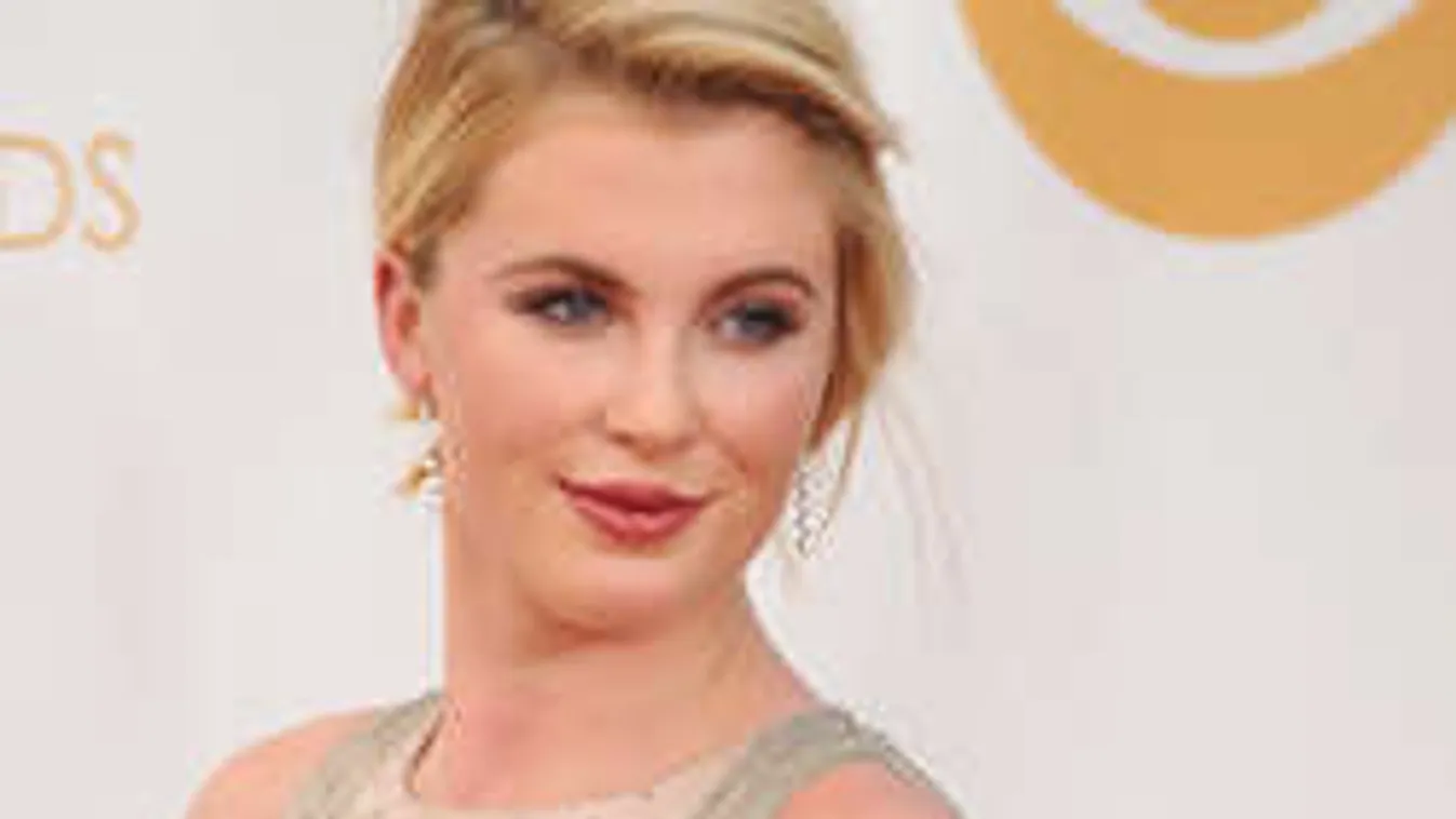 Brutális erőszak! Kim Basinger lányát három férfi verte össze - galéria