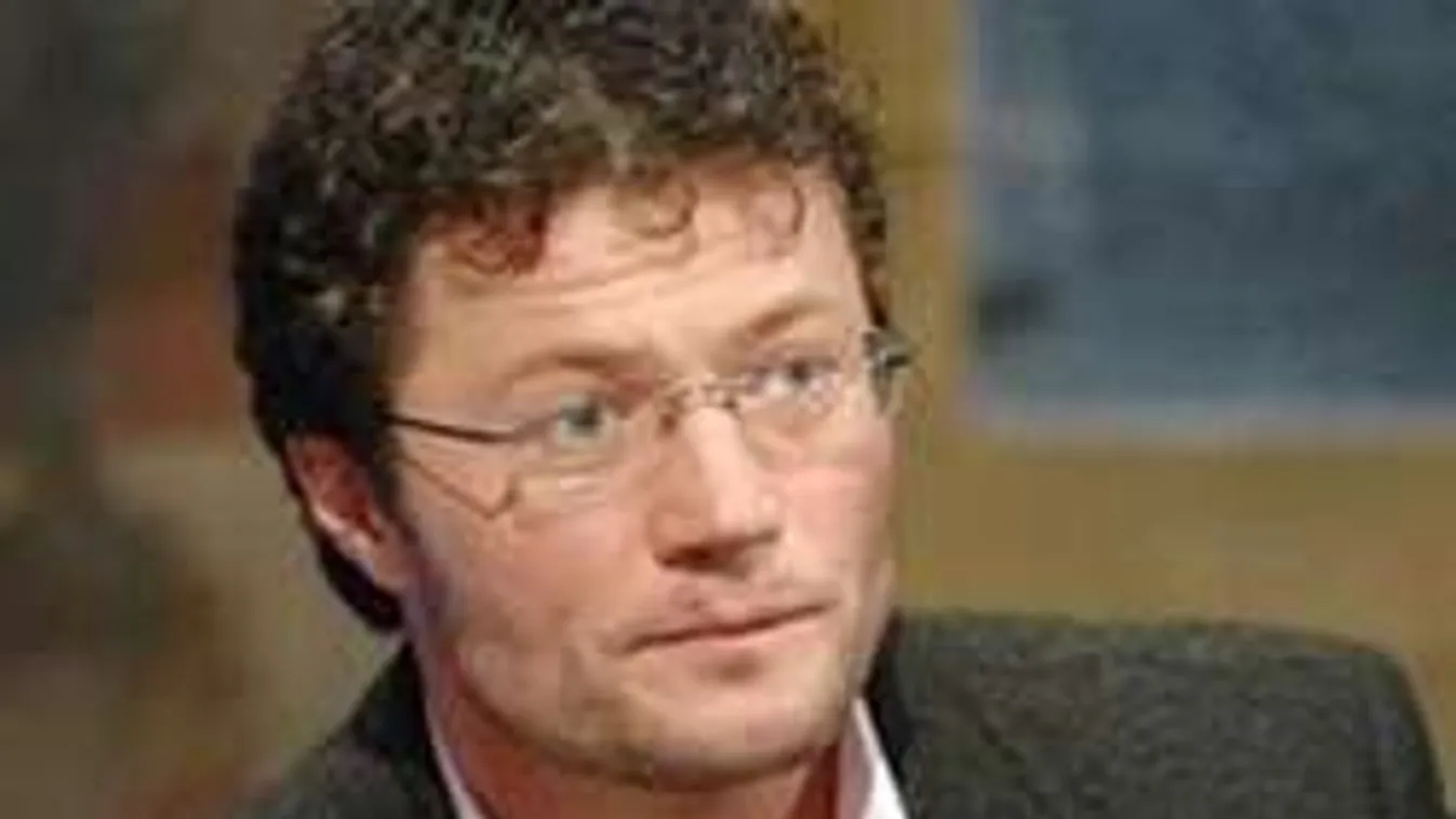 Lebukott: Stohl ezzel a nővel csalja Ancsikát!