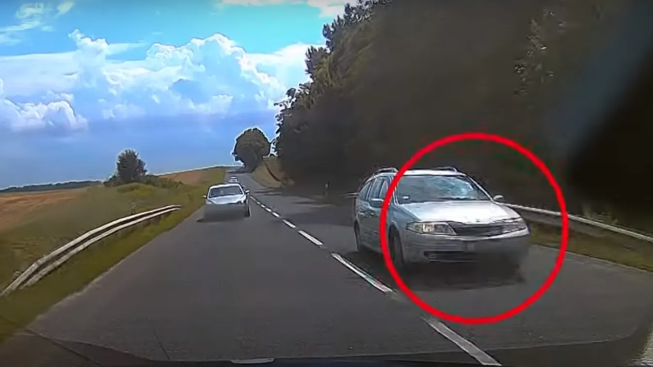 Jogosítvány nélkül, száguldozva előzte be a rendőrautót, és ez még nem minden