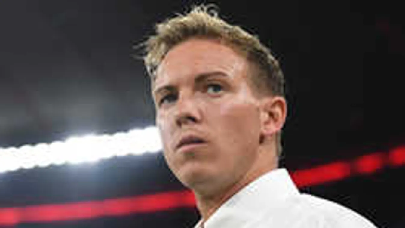 Ez durva, talpig sminkben ment meccsre Szalai Ádám edzője