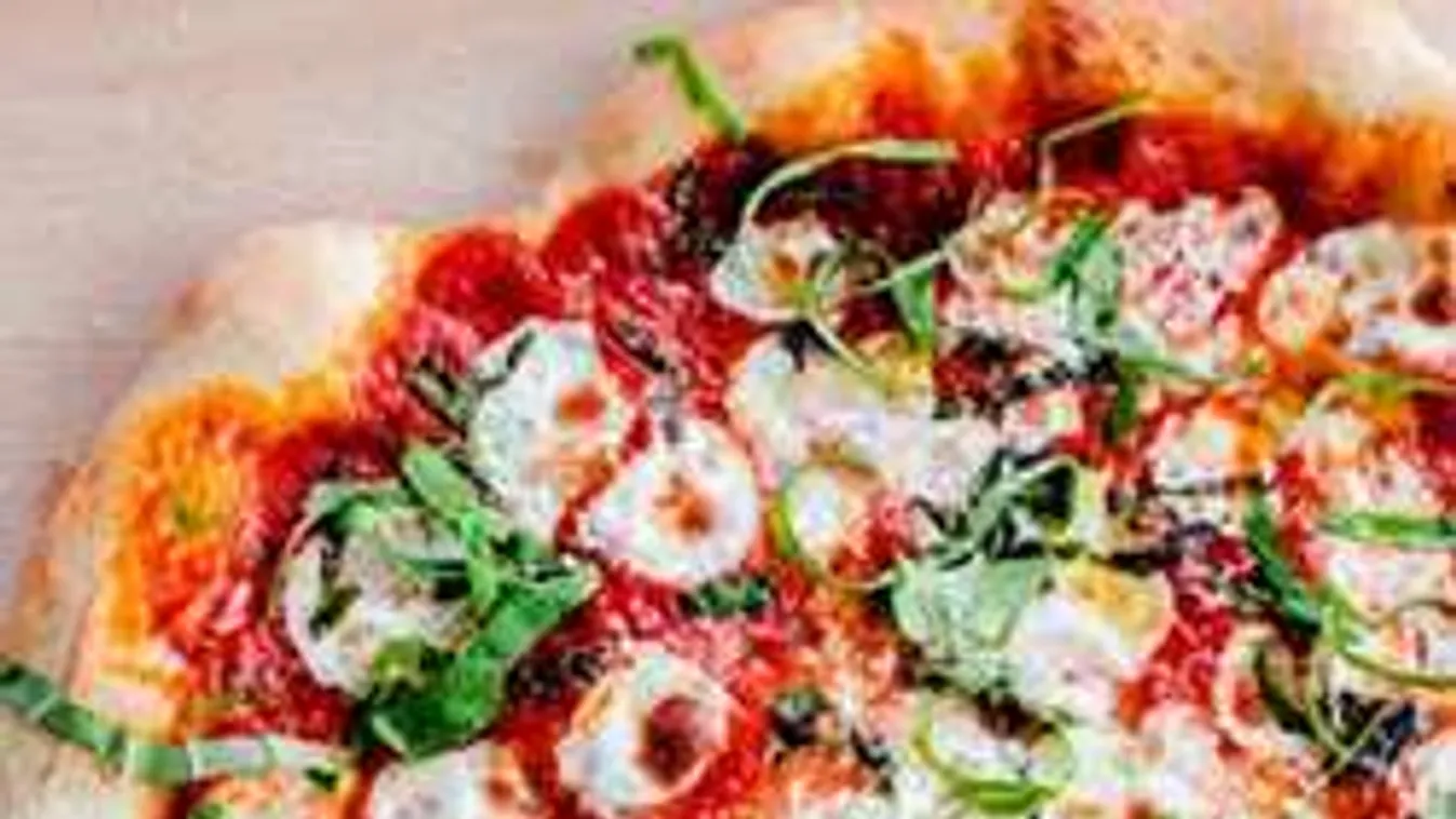 Túrópizzáért bolondulnak a magyar diétázók, hasít a neten az új recept!