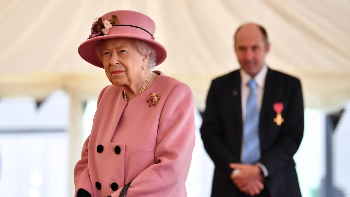 Royal visit to Defence Science and Technology Laboratory