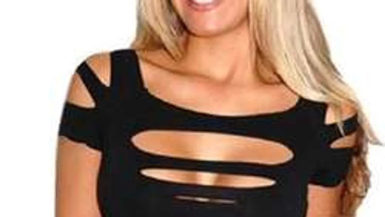 Fogj egy ollót! Pár perc alatt új pólód lesz