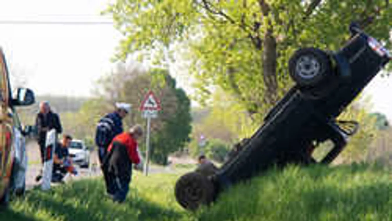 Durva fotó érkezett a reggeli halálos baleset helyszínéről, Tolnából