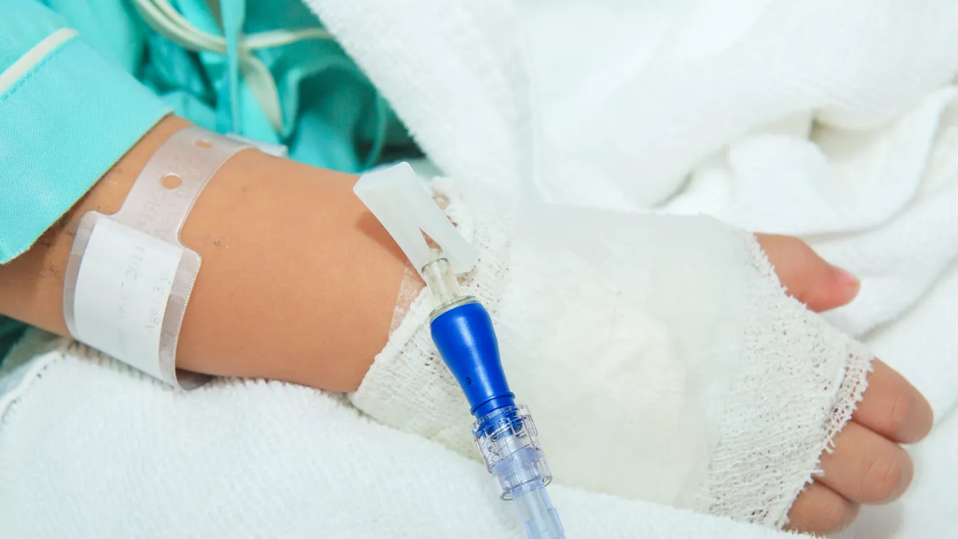 „Az nem lehet, hogy újra megismétlődjön” – meghalt a fia, most 7 éves kislánya is ugyanazzal a gyilkos kórral küzd