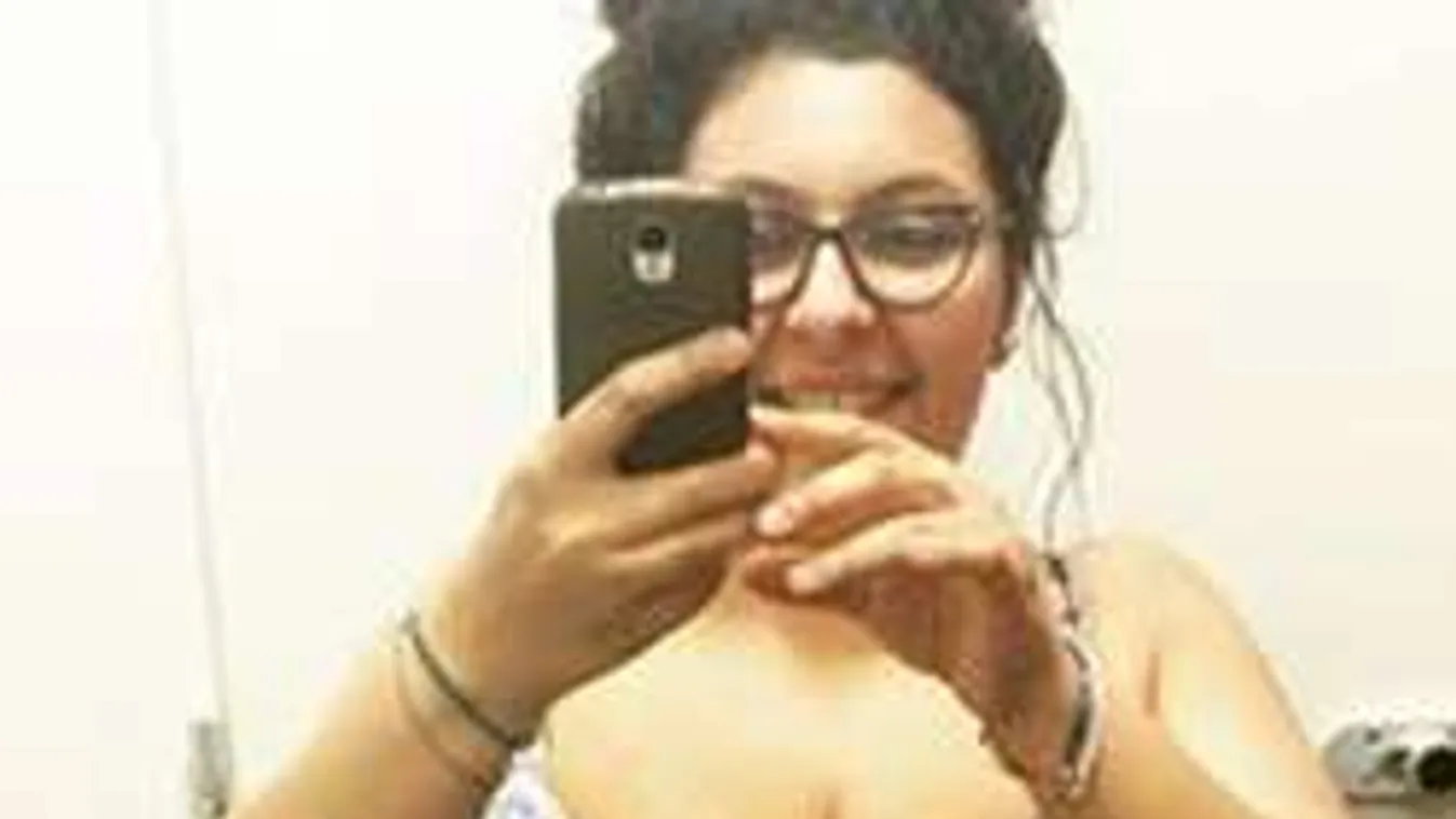 Ez a bátor, fiatal lány felrobbantotta a netet