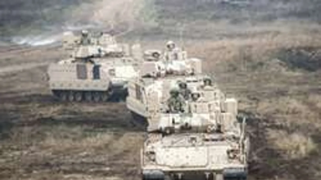 Tankokat és több ezer katonát telepít az USA Kelet-Európába!