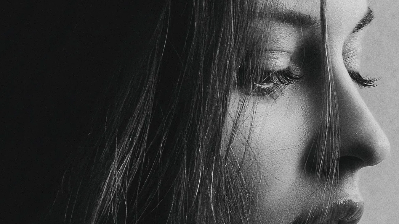 Egyből megjön az étvágy: kibuggyanó mellek, húsos ajkak, és ami köztük van...