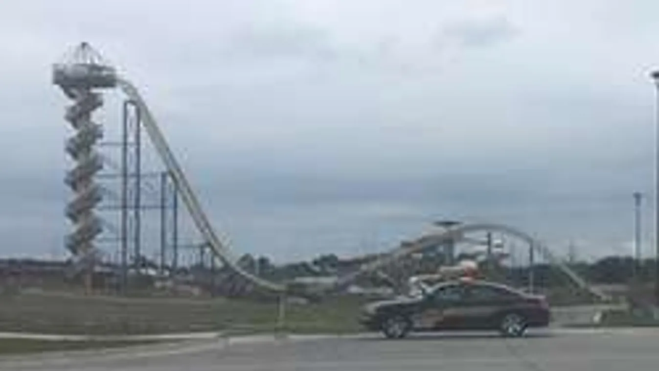 Rejtély, miként halt bele a csúszdázásba a politikus kisfia