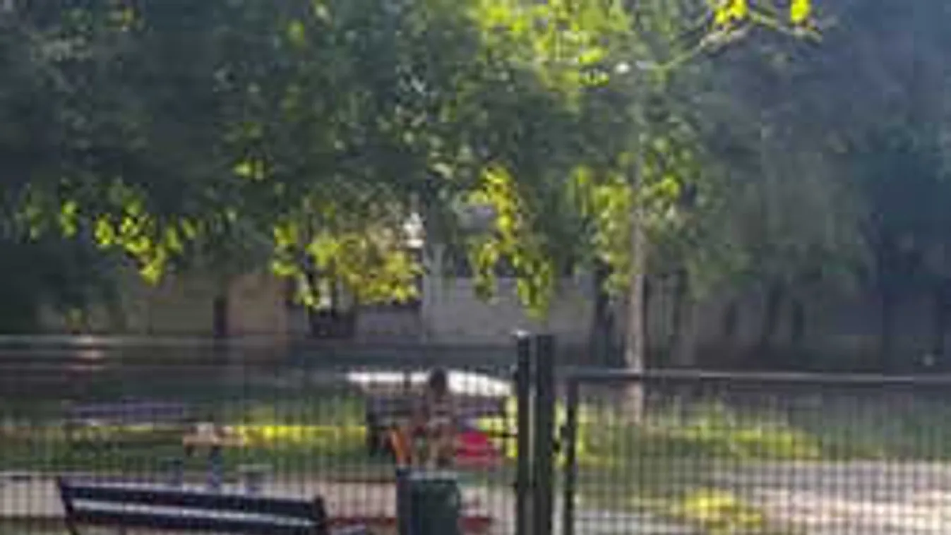 Visszakövetelik a játszótereket a gyerekeknek