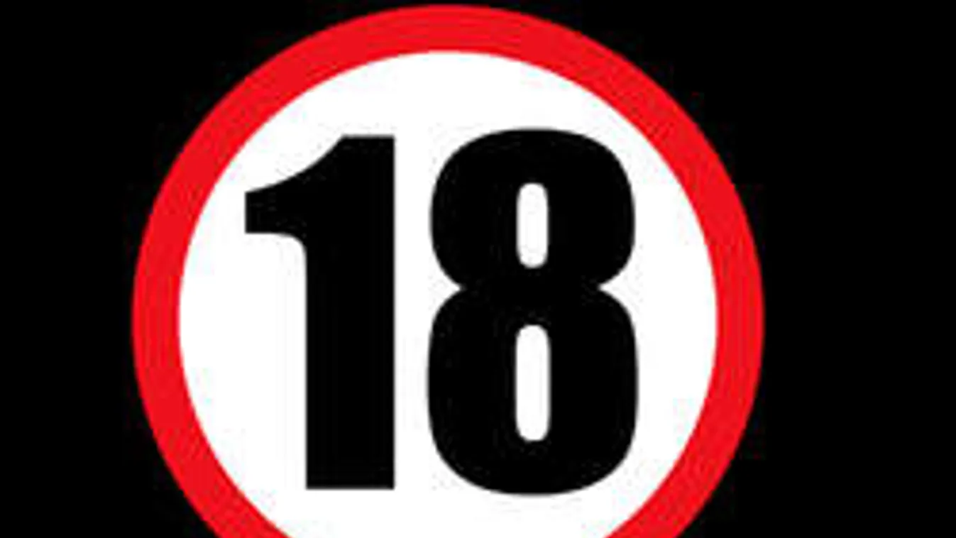 Mindenáron szexelni akart a meztelen részeg nő!