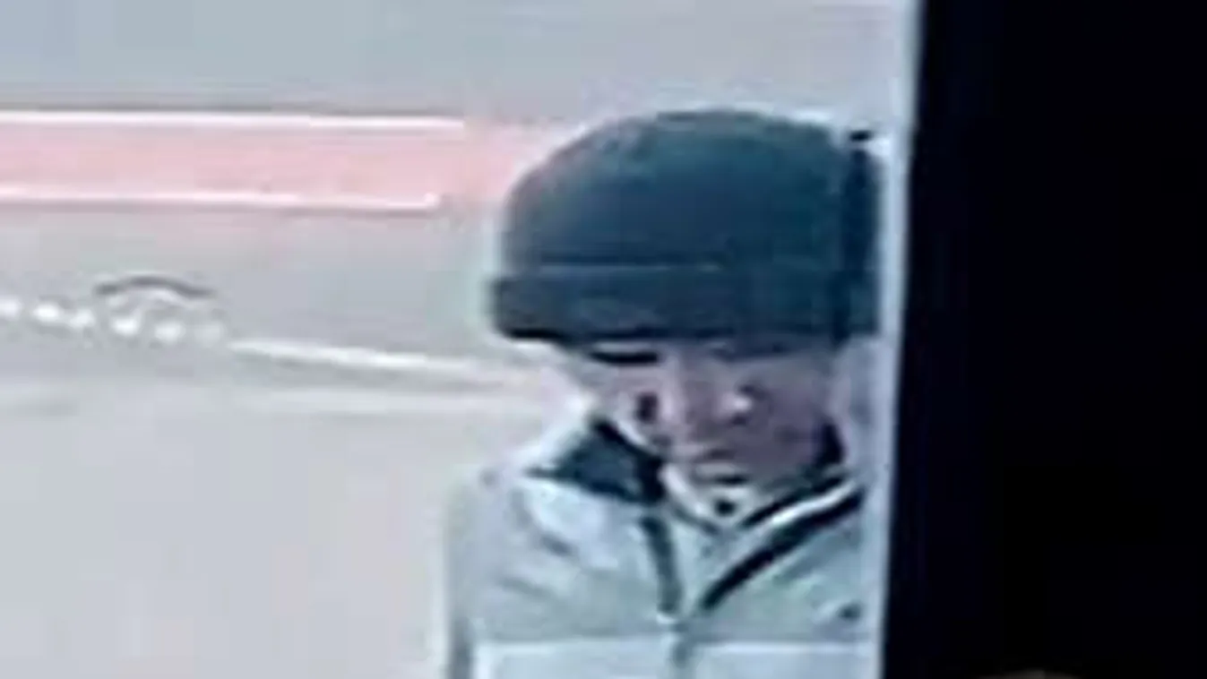 Ez a sapkás férfi rabolta ki fegyverrel a Citi Bankot az Oktogonon!