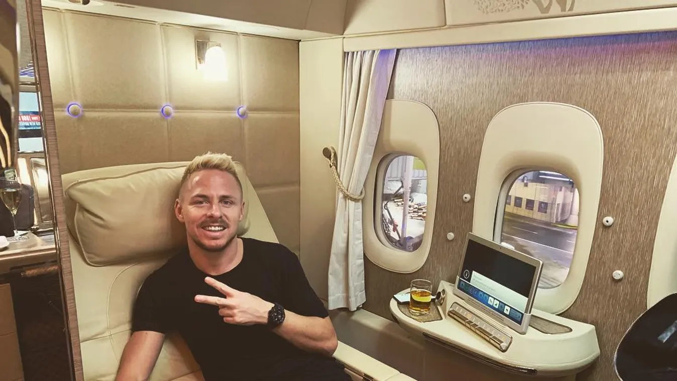 Dzsudzsák Balázs hazatért, itt készült fotó a válogatott sztárjáról