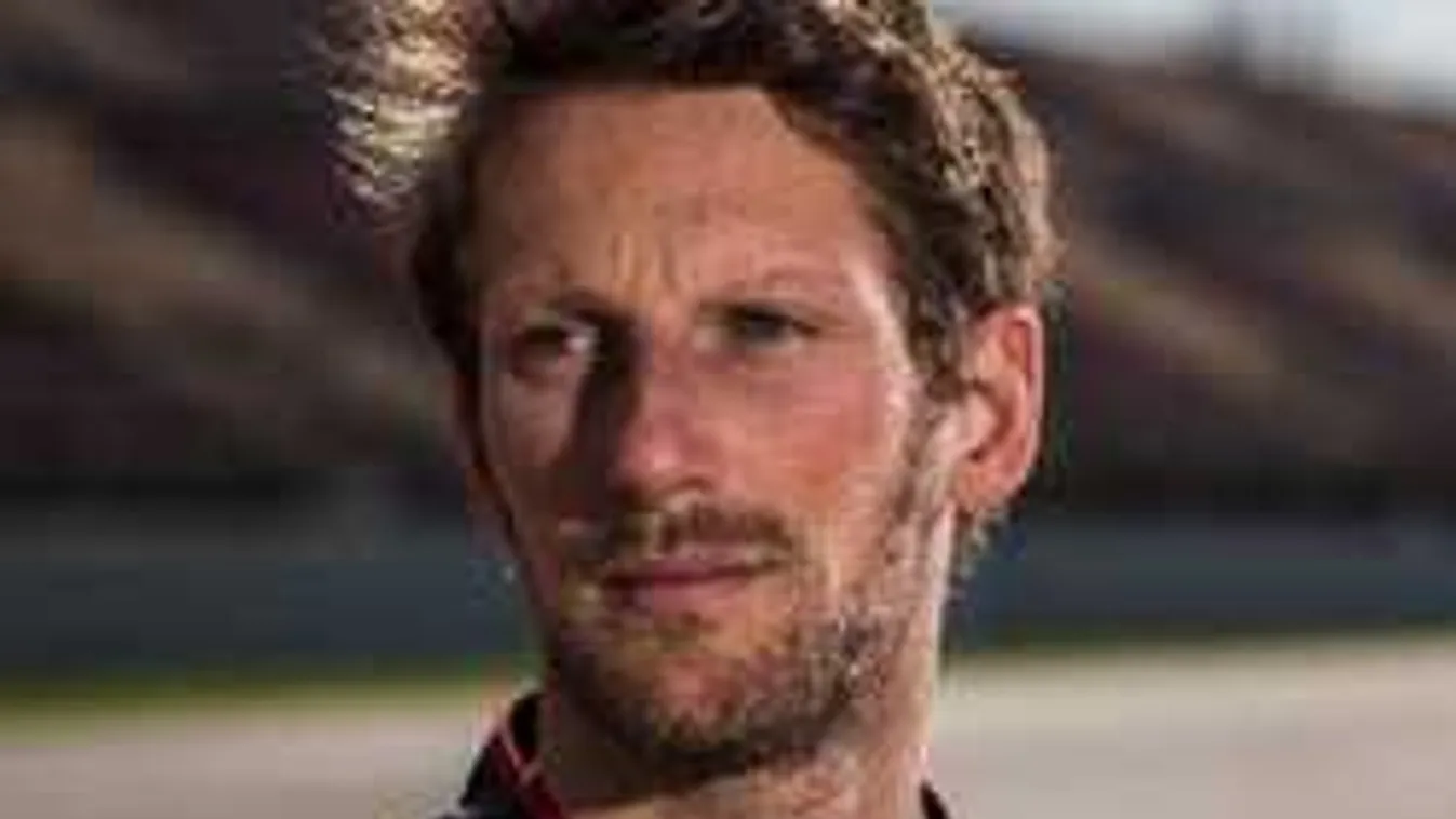 Szétrobbant a kereke, falnak csapódott az Forma-1-es pilóta