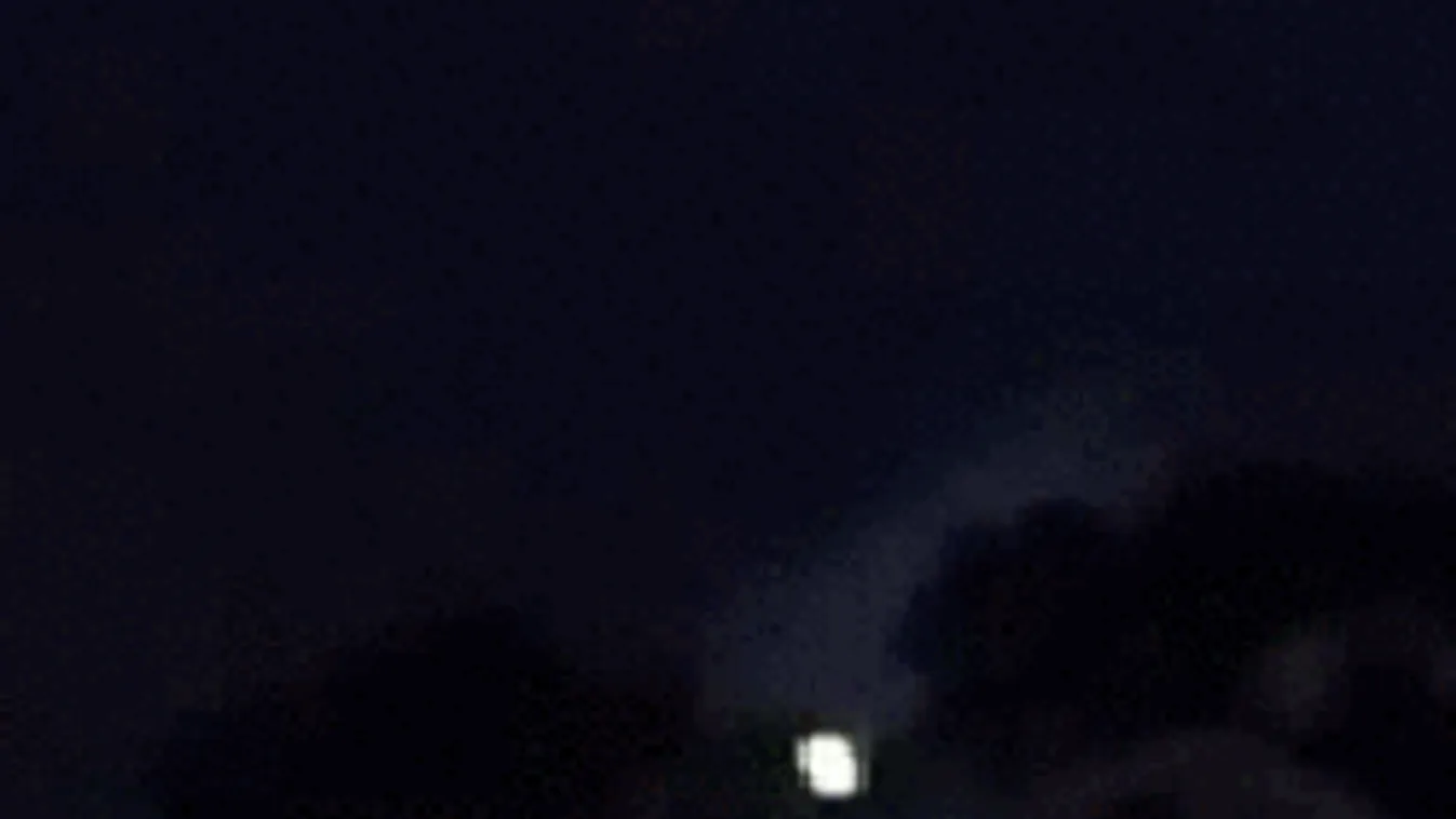 Csak a vihart videózta, de majdnem megőrült, amikor meglátta ezt...