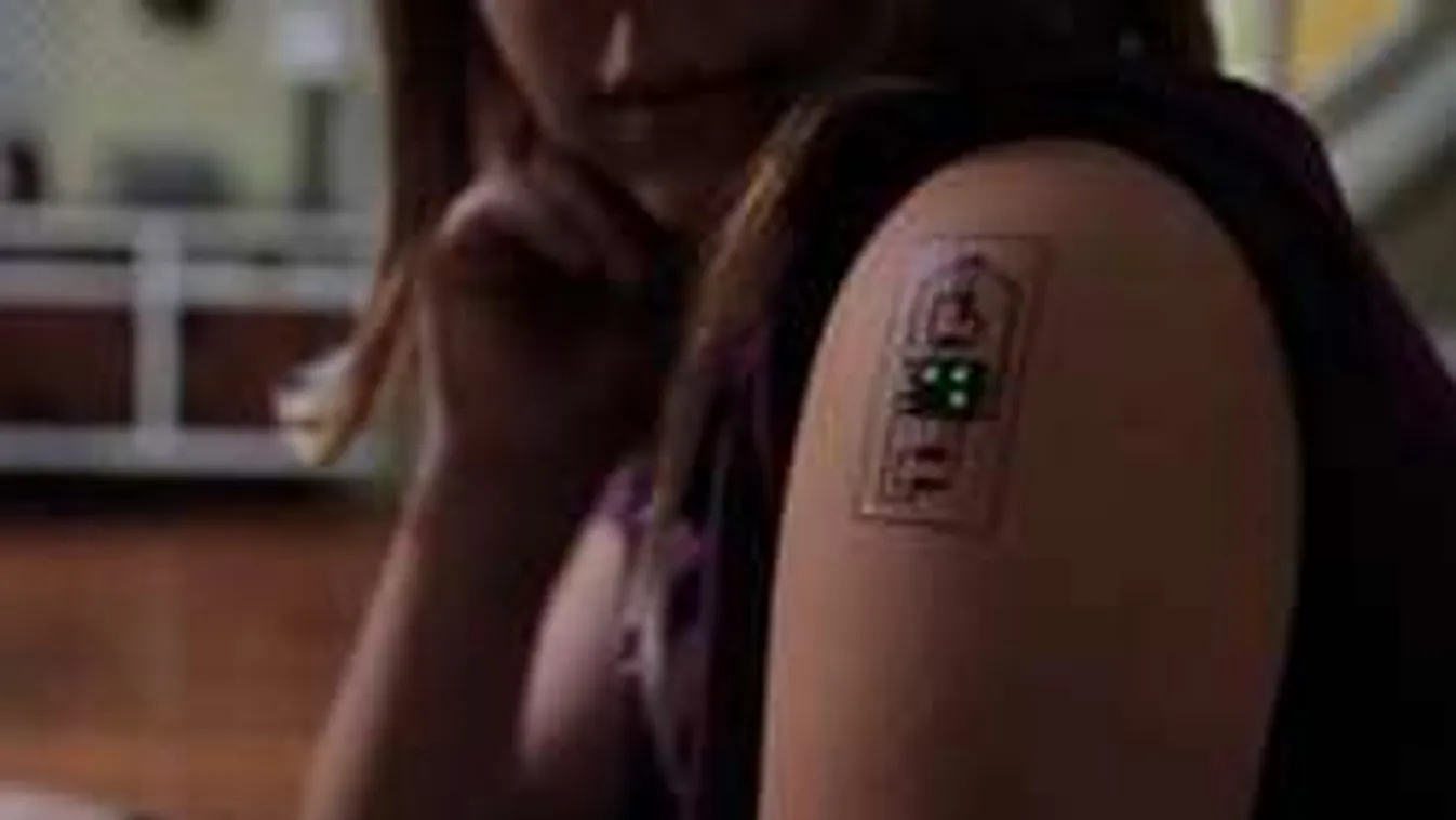 Megkezdődött az emberek bőr alá ültetett chipes azonosítása