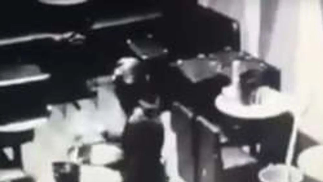 Hátborzongató felvétel: Kísértet támadt egy pultoslányra zárás után