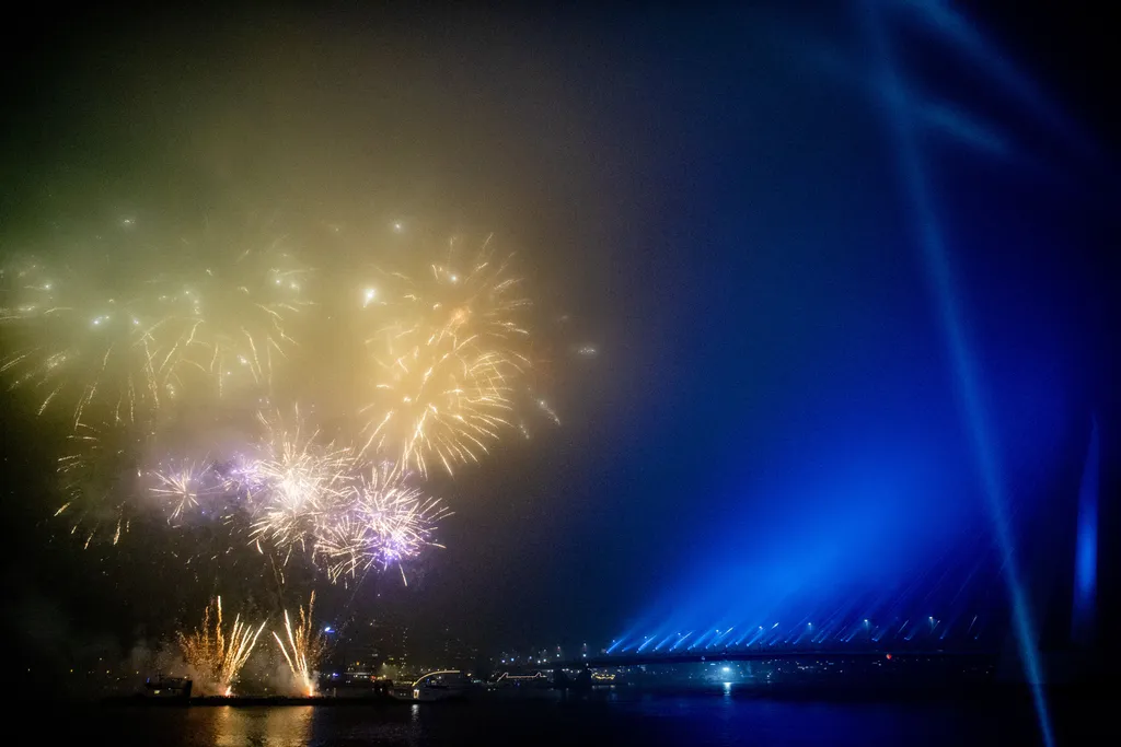 Rotterdamban nem várták meg az éjfél a tűzijátékkal