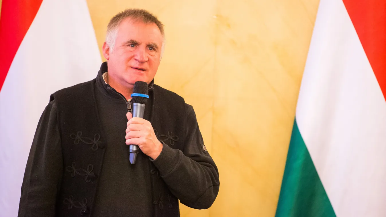 BÖJTE Csaba; KÁSLER Miklós