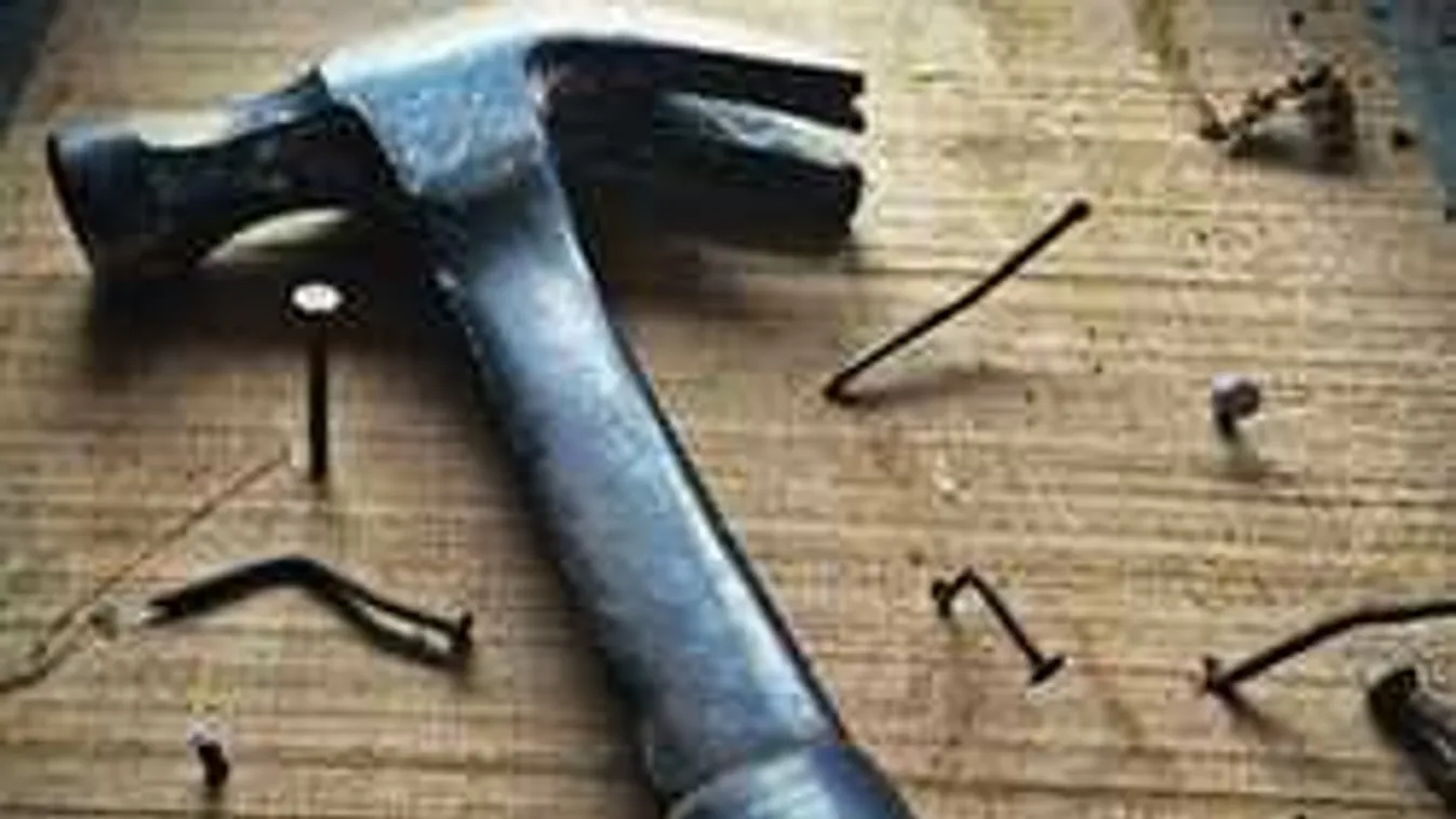 Kalapáccsal verte agyon ismerősét a máriavárosi gyilkos