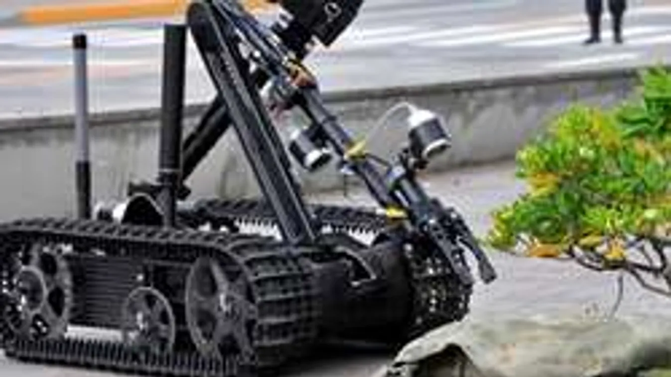 Gusztustalan dolgokat találtak a brüsszeli terrorista táskájában!