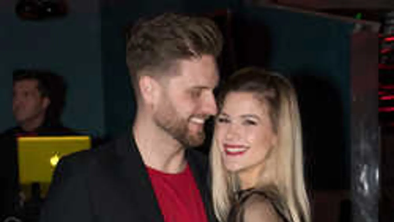 Férjhez ment Weisz Fanni, ilyen gyönyörű volt az esküvőn