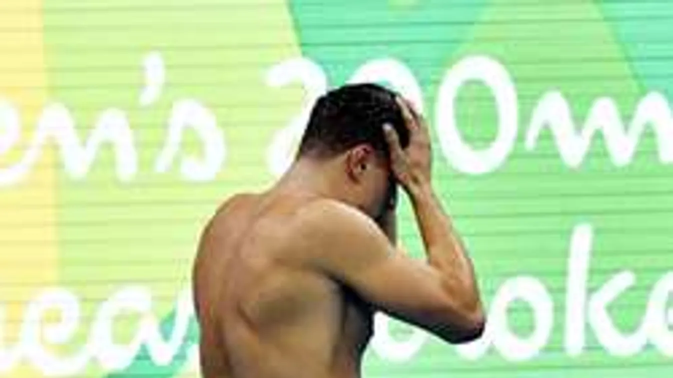 Komoly döntés, Gyurta Daninak elege lett az uszodából