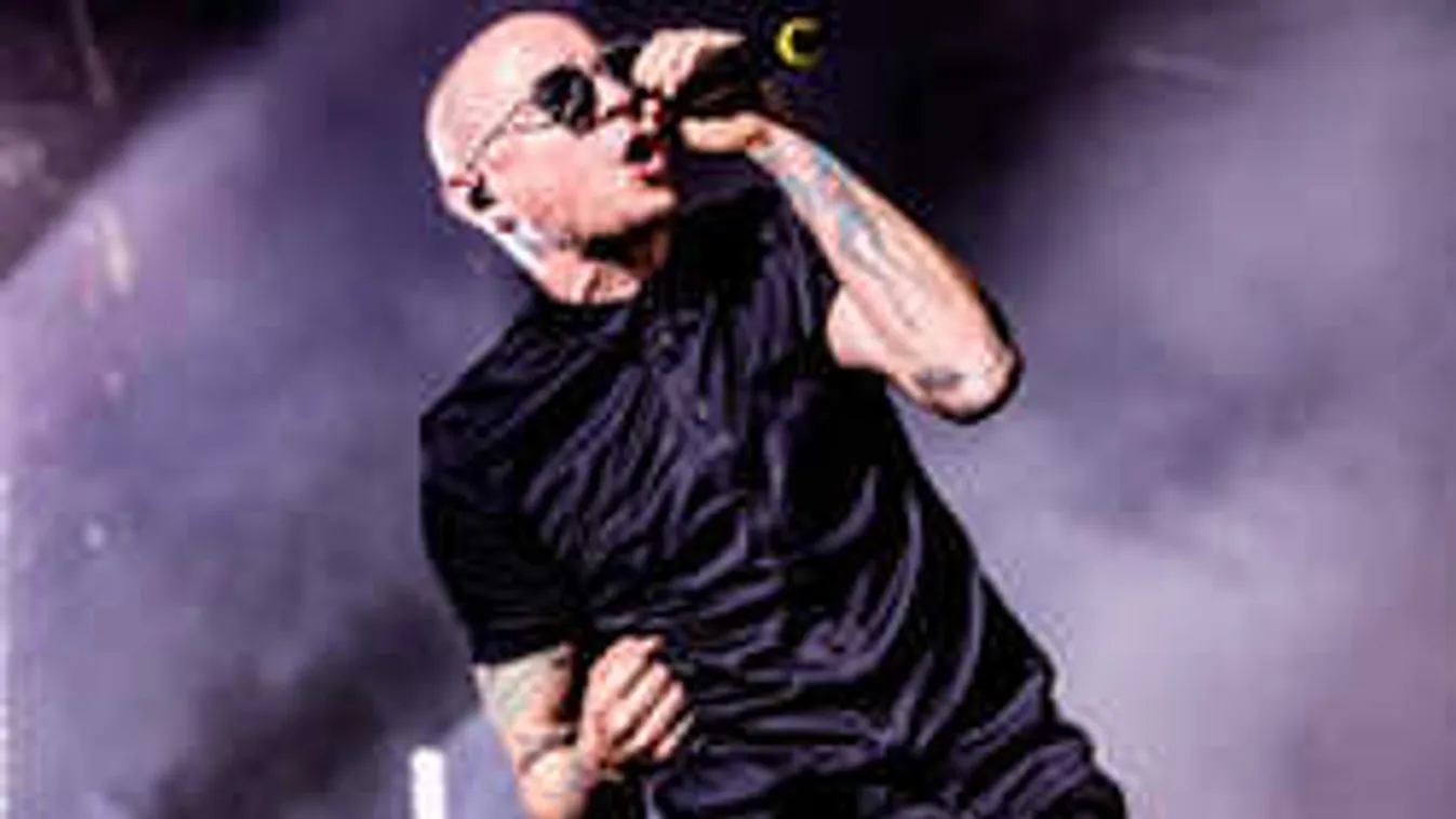 Kiderült, miért aznap és miért így ölte meg magát az énekes!