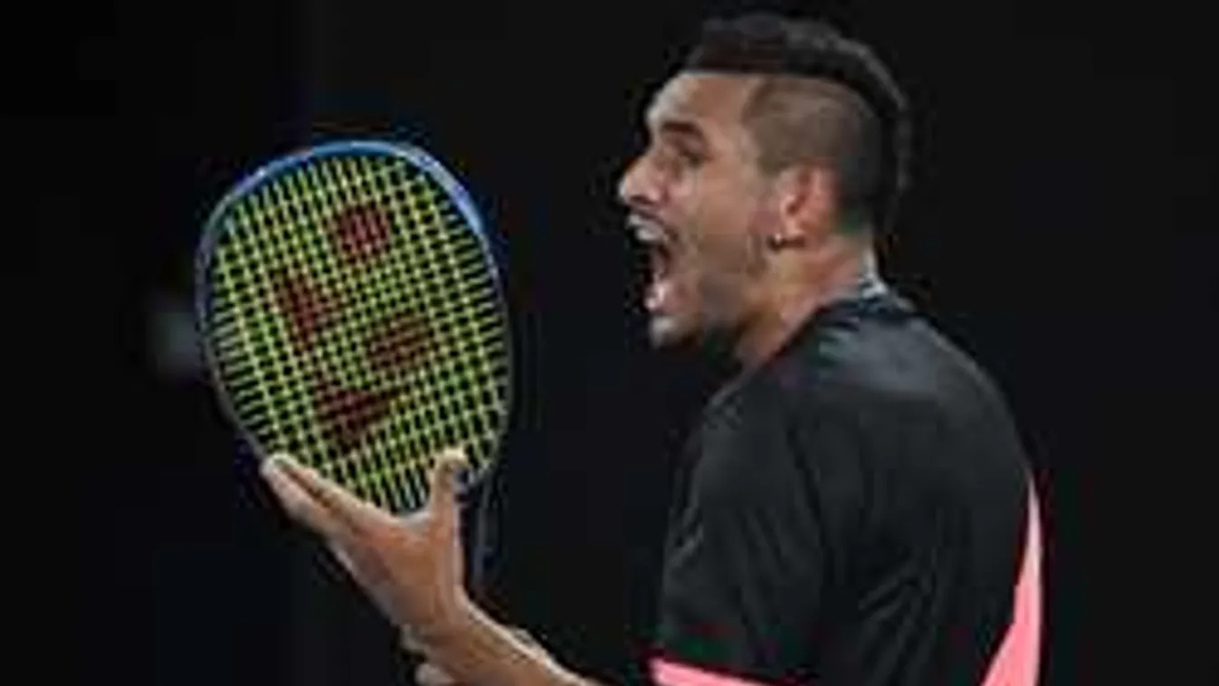 Durván beszólt a fenegyerek a királynő kitüntetettjének