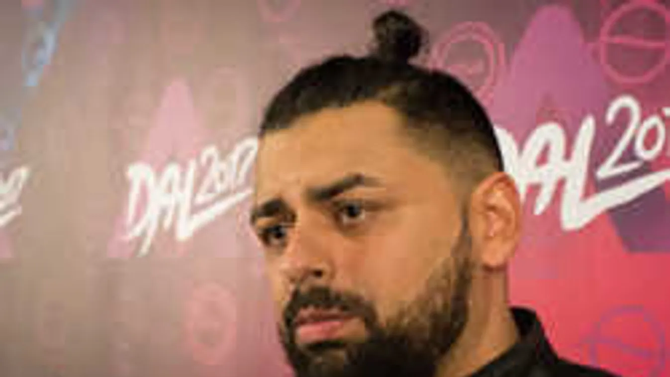 Megnyerte A Dalt, gyűlöletáradat zúdul Pápai Jocira!