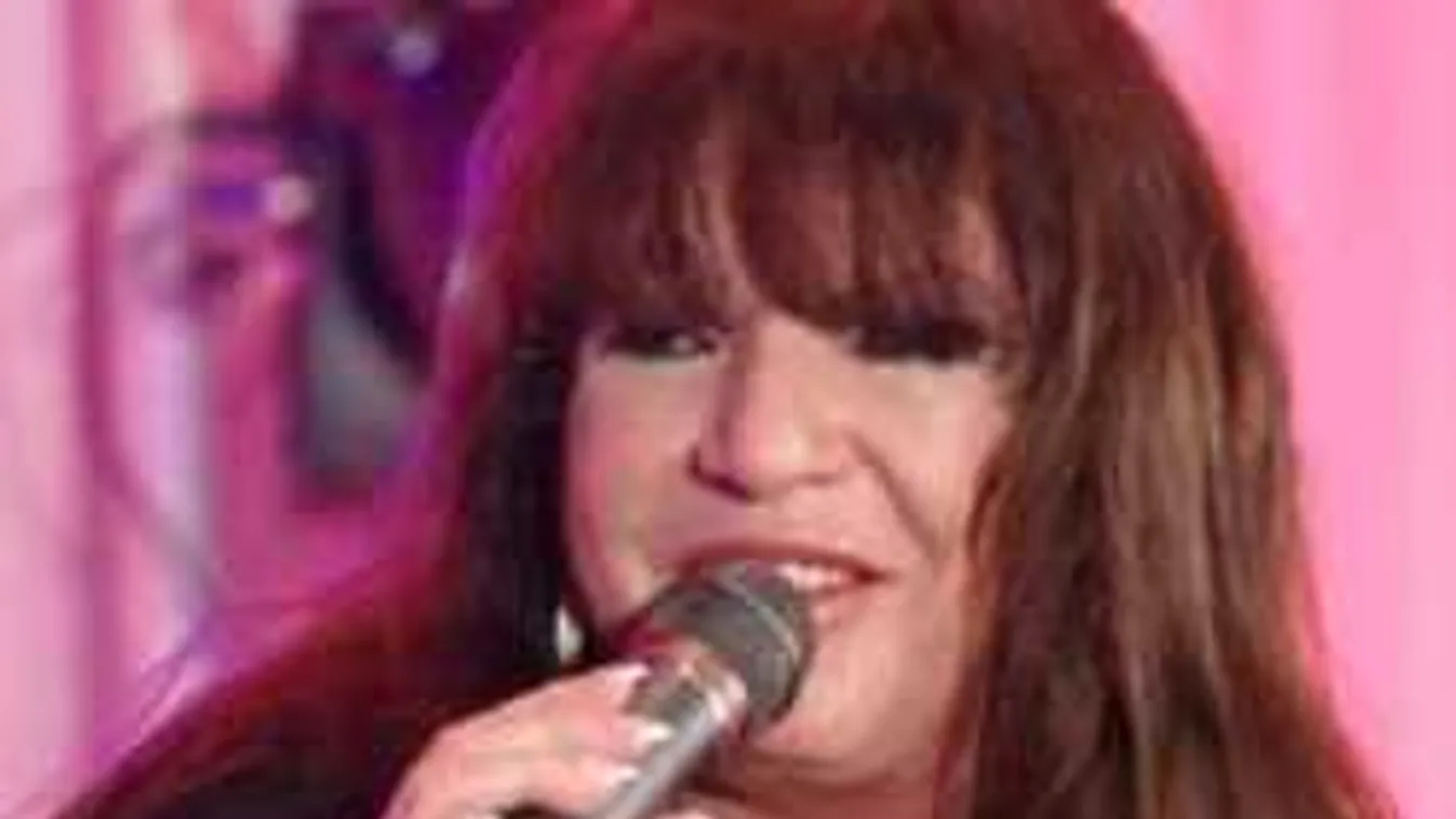 Megtámadták Zalatnay Cinit: most elmondta, kik segítettek rajta