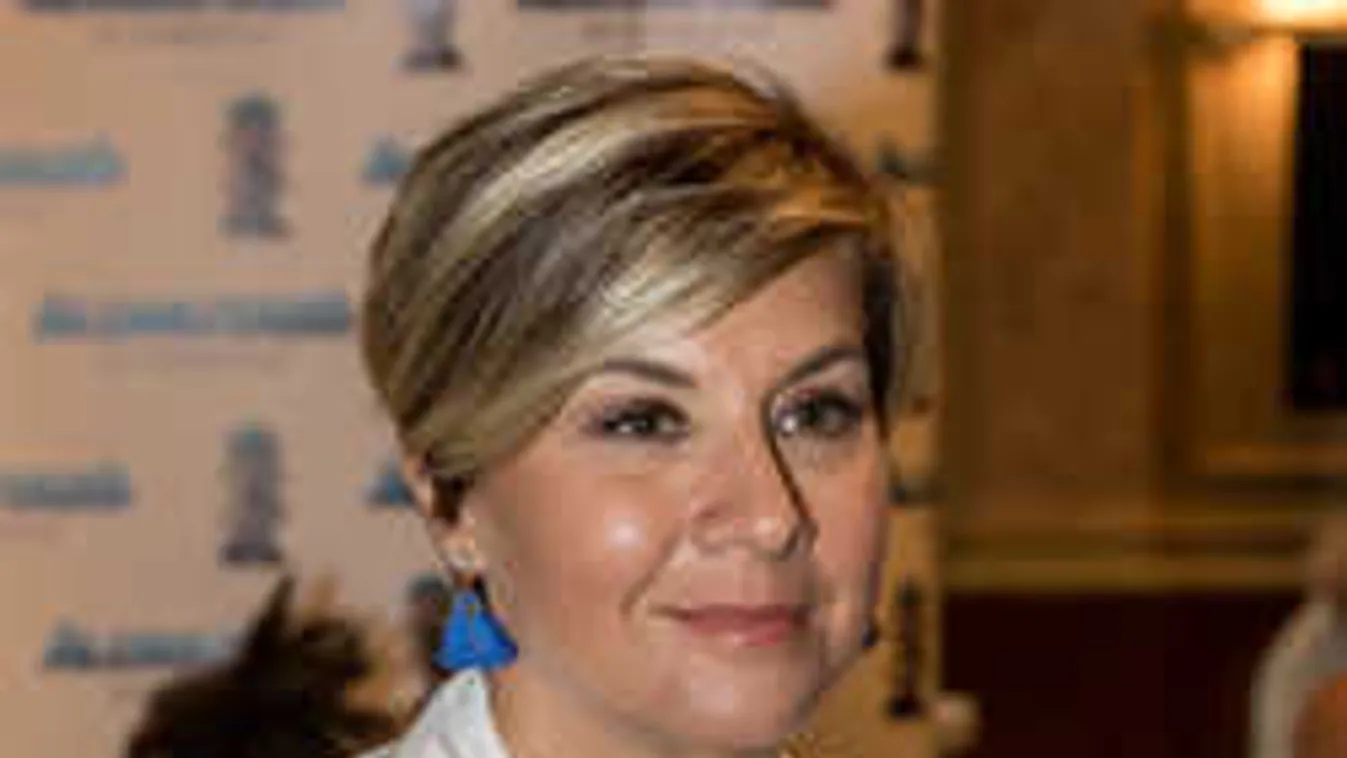 Újra bepasizott Ábel Anita? Megtudtuk, ki az olasz macsó, aki ölelgeti