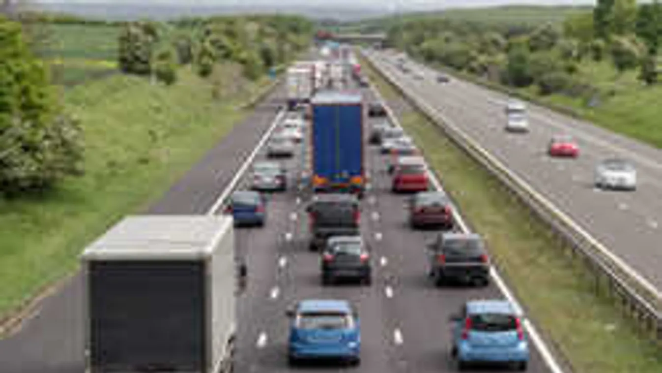 Ez történt az M1-es autópályán, azonnal hívni kellett a 112-t