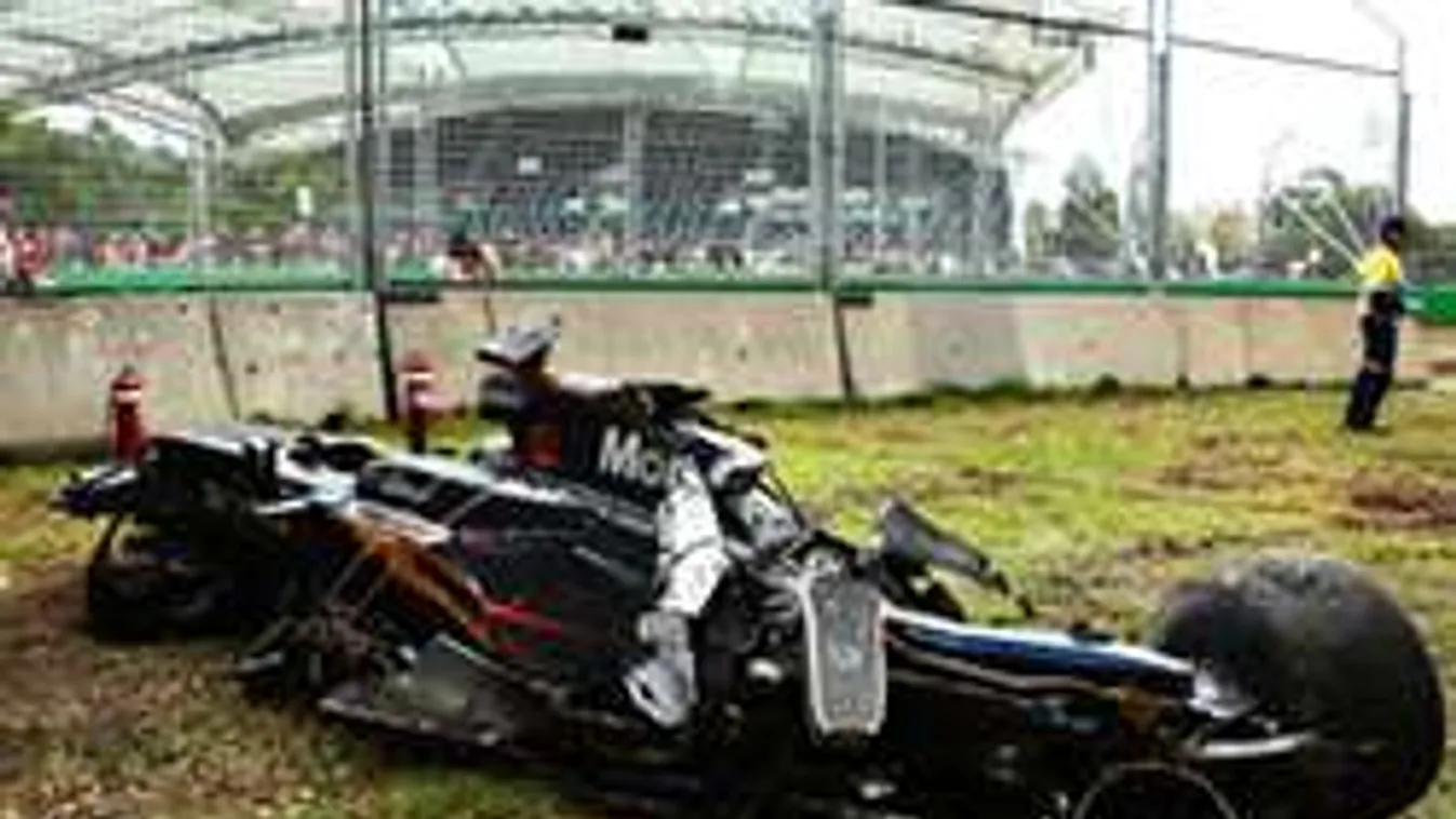 Alonso az életéért hálálkodott, óriási balesetet úszott meg