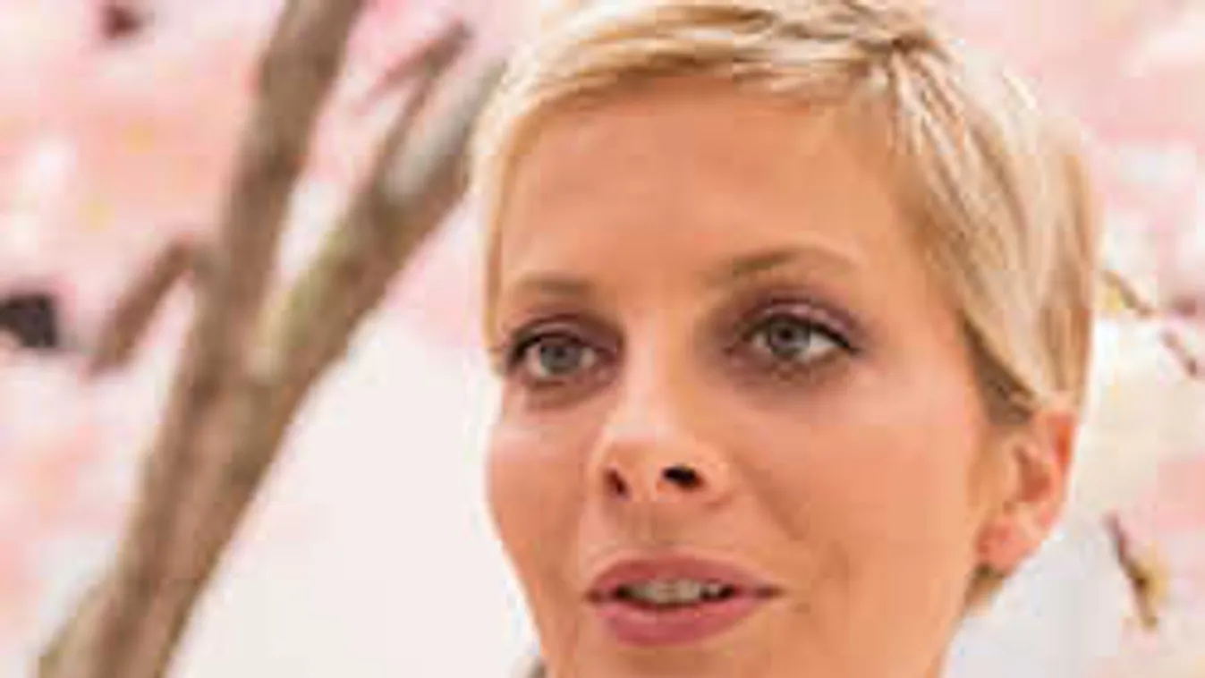 Ijesztő vallomás: söröskorsóval dobták fejbe Tatár Csillát