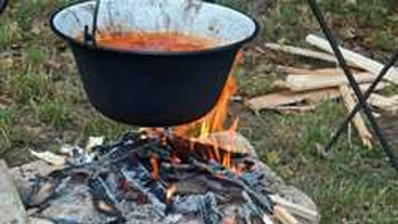 Dráma Nagykürtösön: forró bográcsba esett egy egyéves kislány