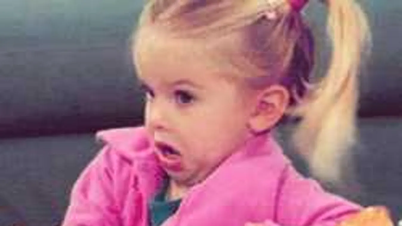 Így néz ki ma a leghíresebb mémmé vált kislány!