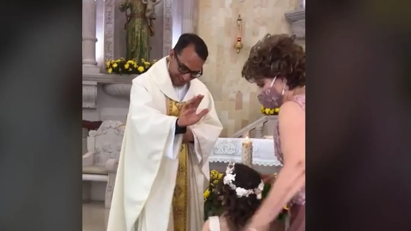 Ilyet se láttunk még misén: nem bírta abbahagyni a nevetést a pap -videó