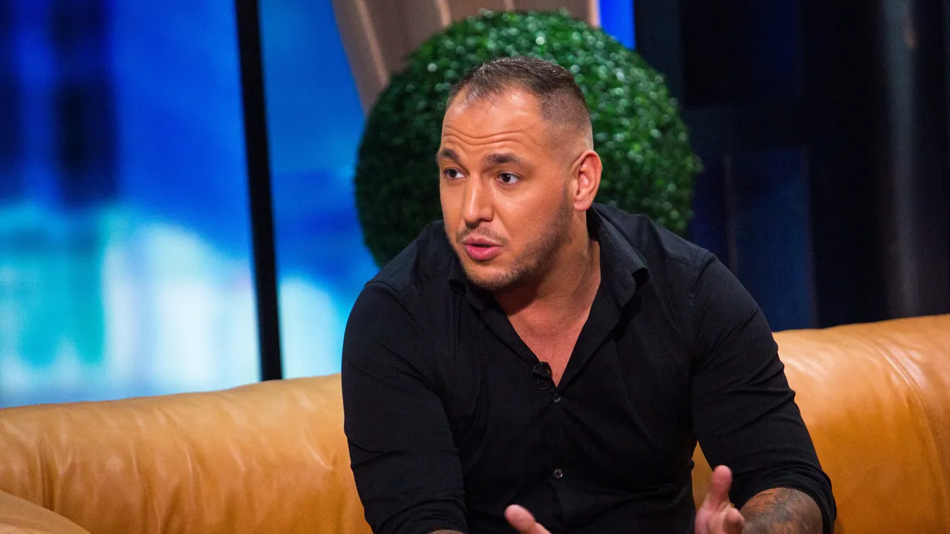 „Elmentek a k**va anyátokba” – Curtis teljesen kiborult, dührohamot kapott