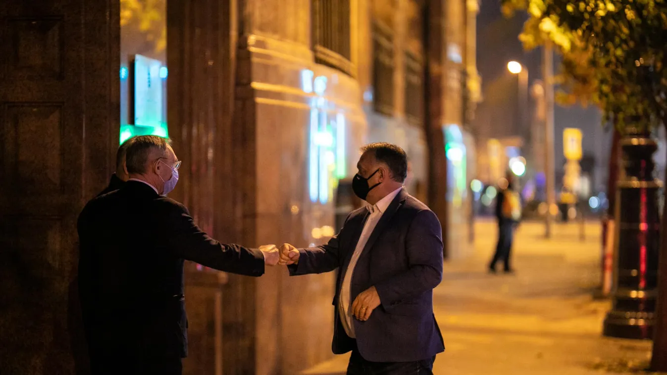 Orbán Viktor az Operatív Törzs ülésével kezdte a napot