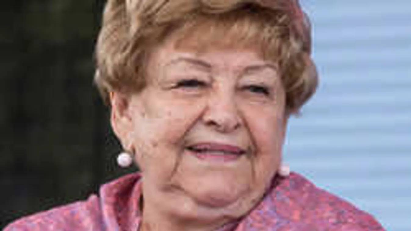 Szétosztogatta pénzét a Kossuth- díjas színésznő