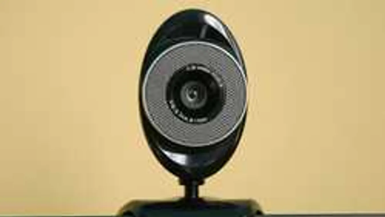 A kamera mindent vett, ennek nem szabadott volna megtörténnie a pár fürdőjében